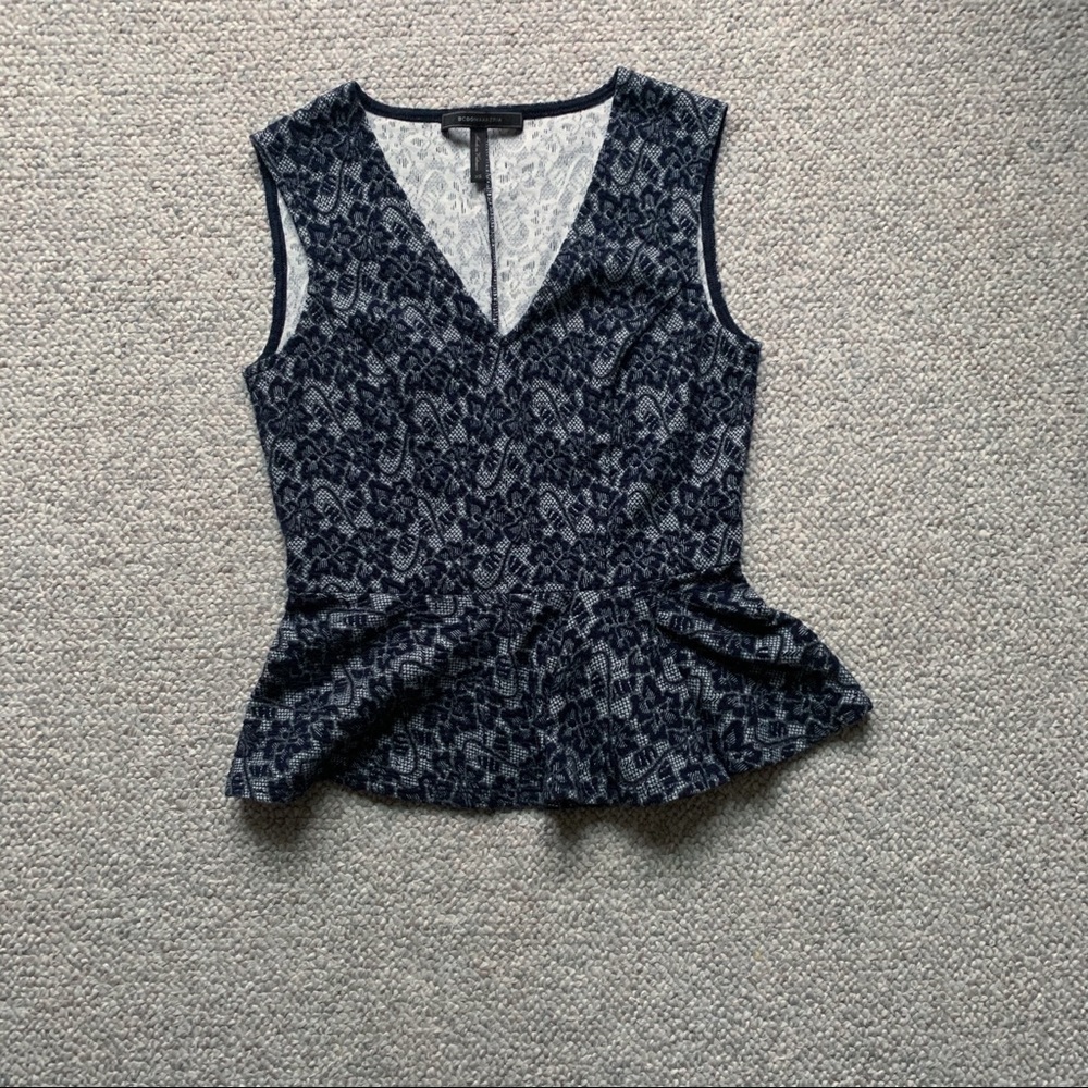NWOT XS BCBG MAXAZRIA Navy Lace Peplum Top